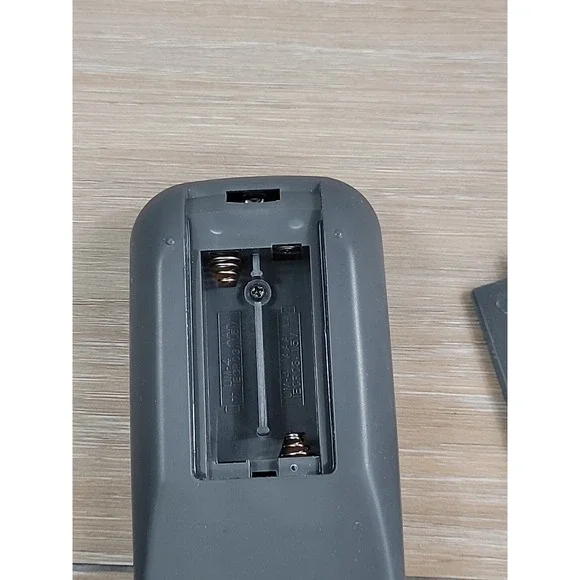 Mintek DVD Player Remote Control Model RC-320 Silver Gray Tested Working OEM - Picture 4 of 7